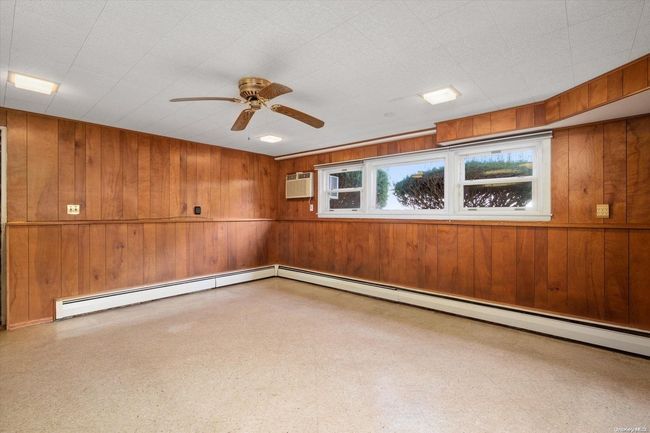 97 Lockwood Ave, House other with 3 bedrooms, 2 bathrooms and null parking in Farmingdale NY | Image 14