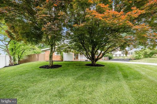 12117 Sunnyview Dr, GERMANTOWN, MD, 20876-4036 | Card Image