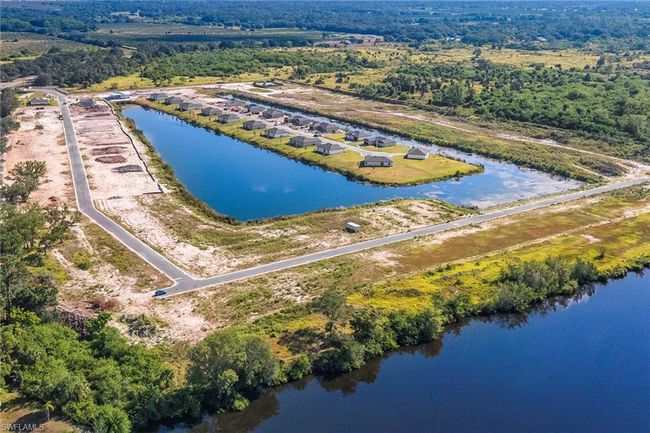 869 General Chesty Puller Ct, House other with 3 bedrooms, 2 bathrooms and 2 parking in LABELLE FL | Image 19