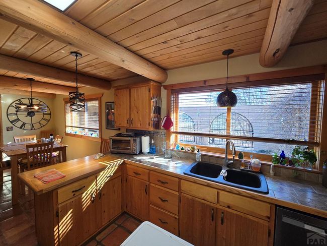 Beautiful light kitchen | Image 7