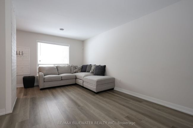 1 - 8 Oak St, Condo with 2 bedrooms, 1 bathrooms and 1 parking in Grand Bend ON | Image 7