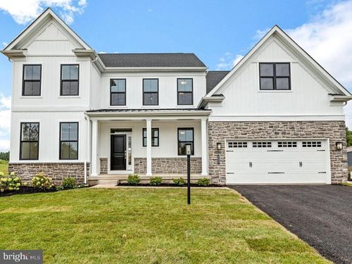 5399 Red Oak Dr, Coopersburg, PA, 18036-2464 | Card Image