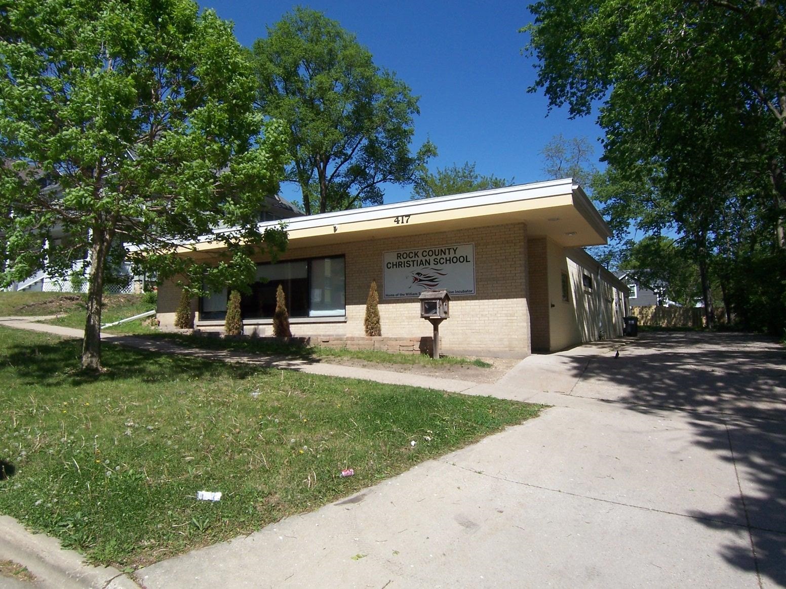 417 Harrison Ave, Beloit, WI 53511