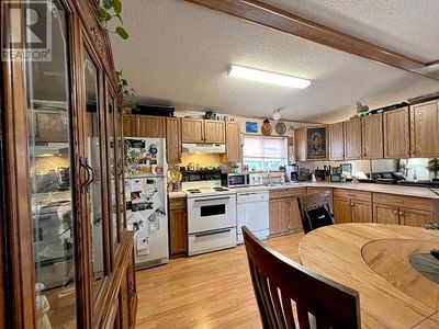 14 Pluto Dr, House other with 2 bedrooms, 1 bathrooms and null parking in Kamloops BC | Image 3