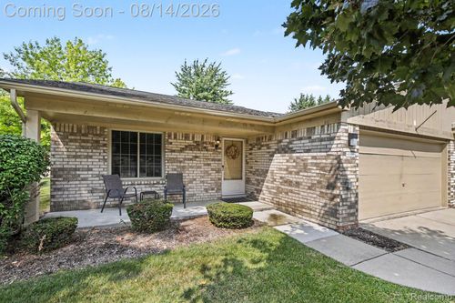 41595 Berly Dr, Clinton Twp, MI, 48038-4631 | Card Image