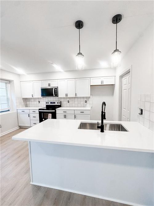 11611 E 59th Ter, Raytown, MO, 64133-4384 | Card Image