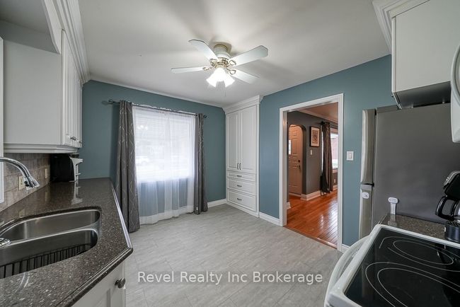 24 Loveys St E, House other with 3 bedrooms, 2 bathrooms and 5 parking in Hickson ON | Image 7