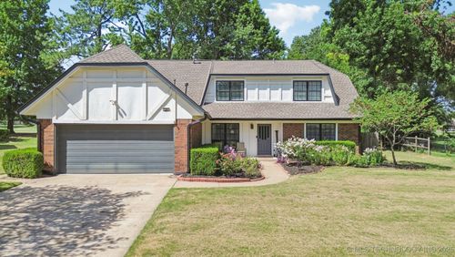 538 Meadowood Dr, Broken Arrow, OK, 74011-8611 | Card Image
