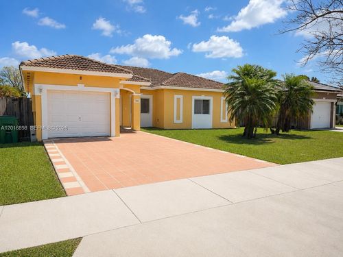 705 Se 13th Ter, Homestead, FL, 33033-6002 | Card Image