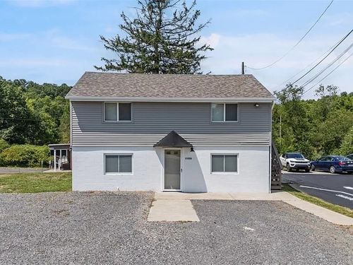 a-1122 Pittsburgh Rd, Valencia, PA, 16059-1930 | Card Image