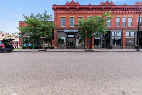 137 Bridge Ave E, Delano, MN, 55328-4583 | Card Image