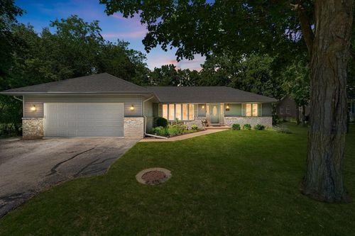 118 Hillview Rd, Williams Bay, WI, 53191-3736 | Card Image