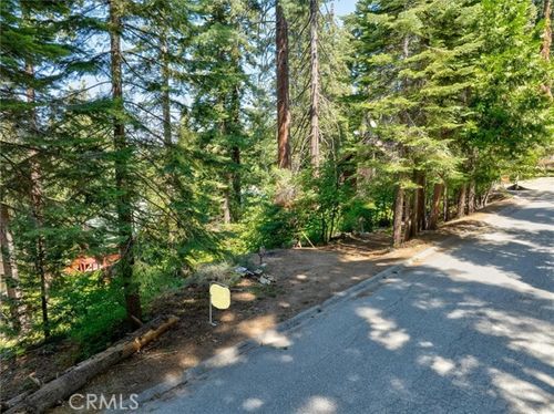 7419 Henness Ridge Rd, Yosemite National Park, CA, 95389-9100 | Card Image