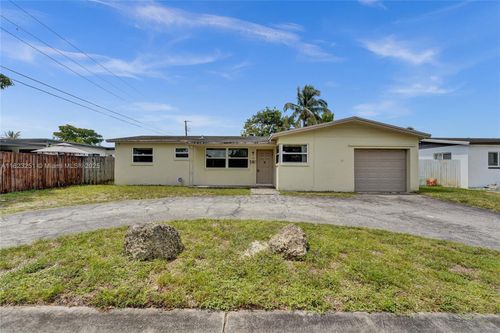 7504 Grant St, Hollywood, FL, 33024-5354 | Card Image