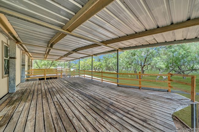 6 River Bluff Dr, House other with 4 bedrooms, 3 bathrooms and null parking in Lytle TX | Image 4