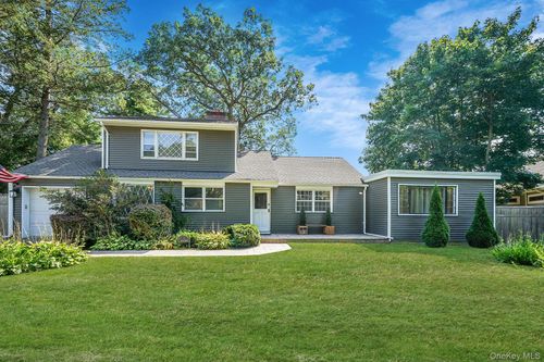 7 Scott Dr, Melville, NY, 11747-1013 | Card Image