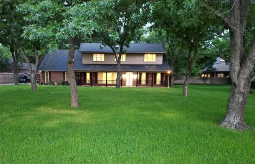 6003 Oakwood Ct, Granbury, TX, 76049-4223 | Card Image