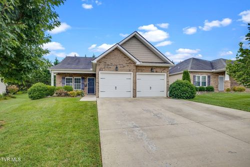 257 Anthurium Ave, Johnson City, TN, 37604-3211 | Card Image