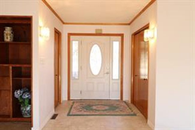 10 Sunset Cres, House detached with 3 bedrooms, 3 bathrooms and null parking in Lethbridge County AB | Image 7