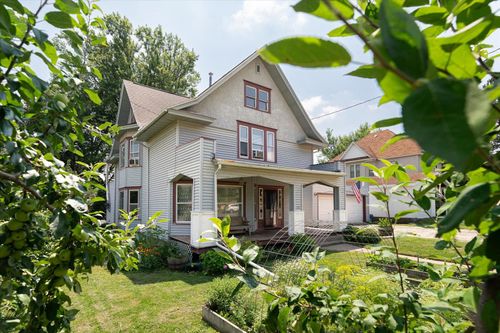 303 W State St, Westby, WI, 54667-1250 | Card Image
