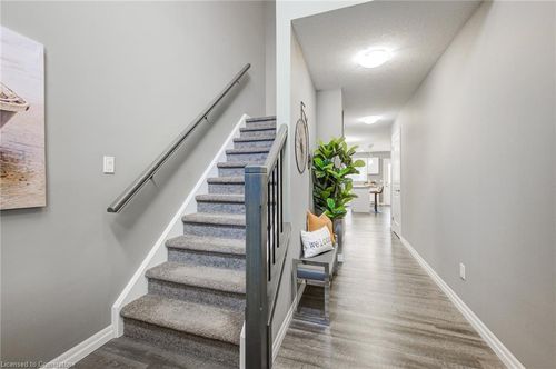 2-343 Huron St, Woodstock, ON, N4S7A5 | Card Image