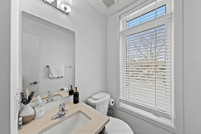 84 Tisdale Ave, House attached with 5 bedrooms, 4 bathrooms and 1 parking in Toronto ON | Image 18