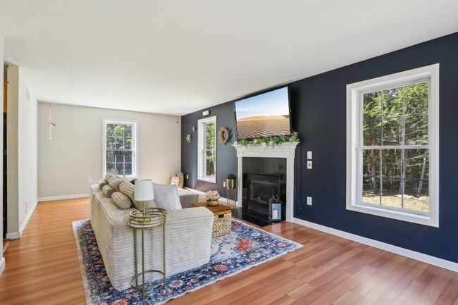 24 Salisbury Rd, House other with 3 bedrooms, 3 bathrooms and null parking in Mont Vernon NH | Image 11