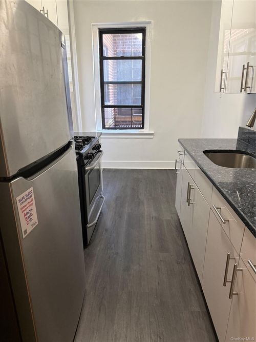 3721 80 Street, New York, NY, 11372 | Card Image
