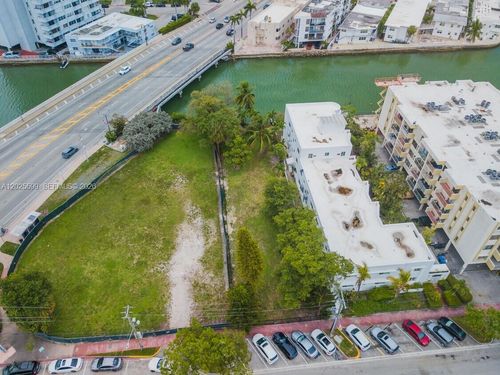 6949 Bay Dr, Miami Beach, FL, 33141-5489 | Card Image