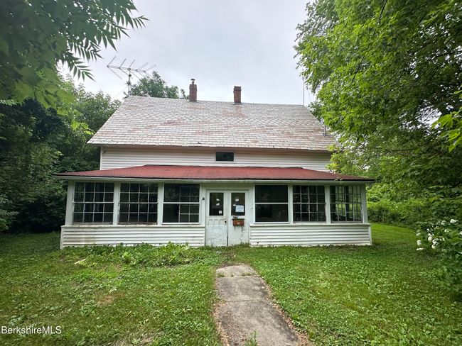 425 Barbour St, House other with 2 bedrooms, 1 bathrooms and 4 parking in North Adams MA | Image 27