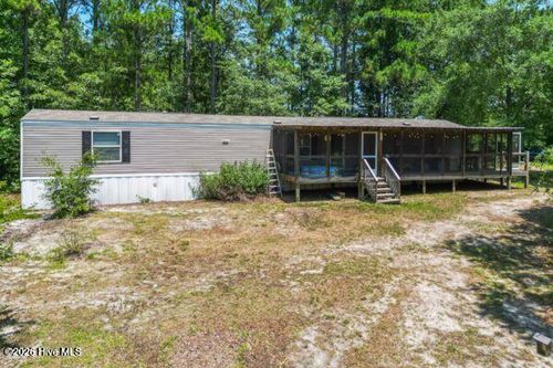 348 Murray Turner Farm Rd, Burgaw, NC, 28425-3592 | Card Image