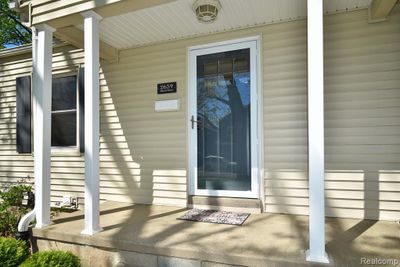 2659 Ellwood Avenue, Home with 2 bedrooms, 2 bathrooms and null parking in Berkley MI | Image 2