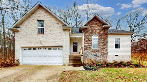 112 Holly Ln, White House, TN, 37188-4032 | Card Image
