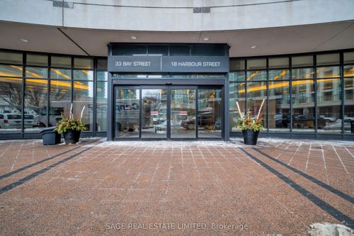 504-18 Harbour Street, Toronto, ON, M5J2Z6 | Card Image