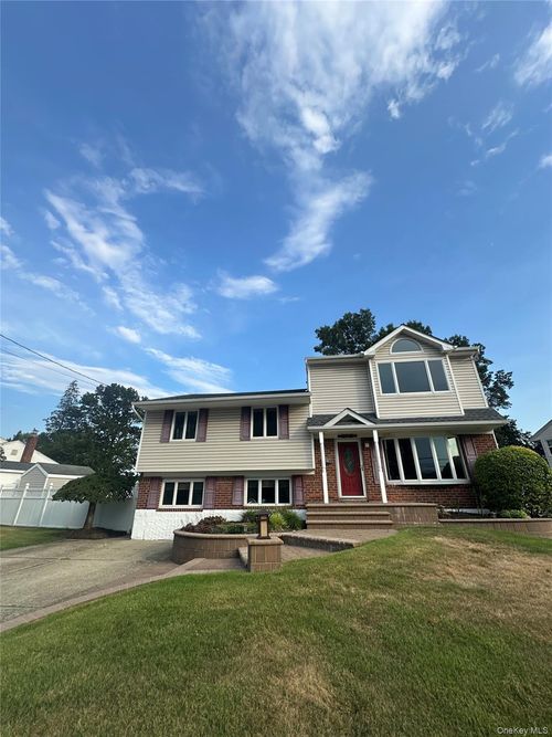 25 Cumberland Rd, Jericho, NY, 11753-2639 | Card Image