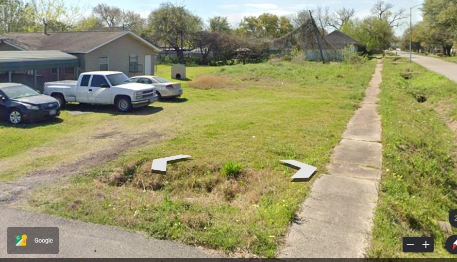 Land in Houston 2
