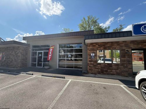 142 W Main St, Bridgeport, WV, 26330-1715 | Card Image