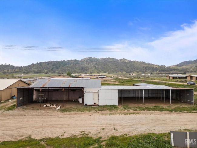 20411 Pegasus St, House other with 3 bedrooms, 2 bathrooms and null parking in Tehachapi CA | Image 30