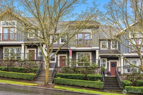 2211 Ne Natalie Way, Issaquah, WA, 98029-3643 | Card Image