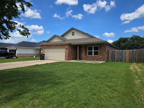 86 Tremont St, Cleburne, TX, 76031-2750 | Card Image