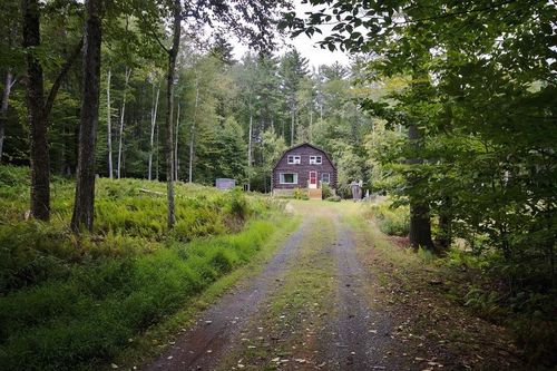 733 Braden Rd, Greenfield Park, NY, 12435-5323 | Card Image