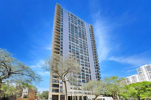 2904-1355 N Sandburg Ter, Chicago, IL, 60610-7925 | Card Image
