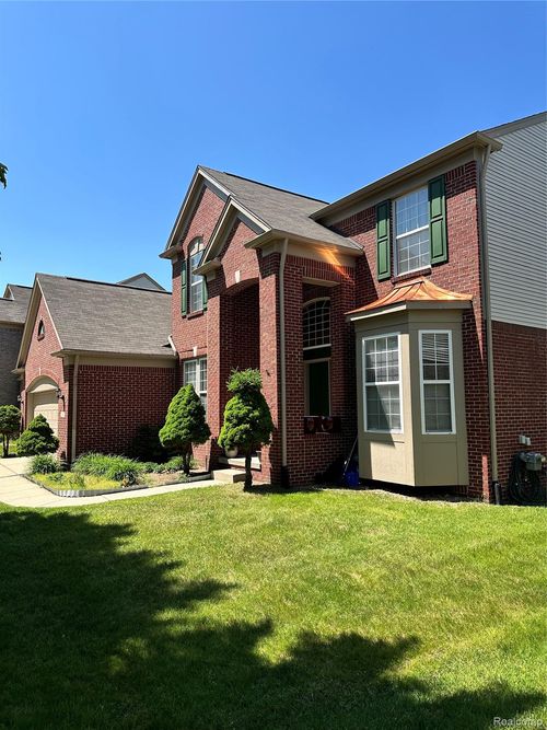 7383 Tottenham, Shelby Township, MI, 48317-2379 | Card Image