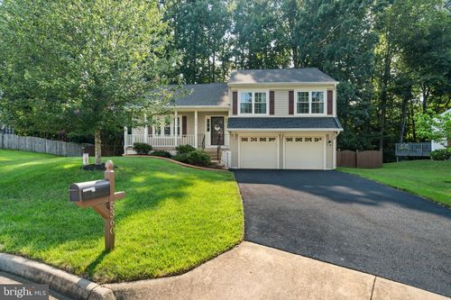 5360 Satterfield Dr, WOODBRIDGE, VA, 22193-3408 | Card Image