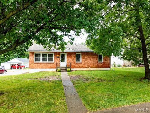3001 Saint Marys Ave, Hannibal, MO, 63401-2802 | Card Image