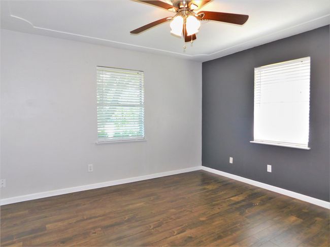 720 Chisholm Trl, House other with 3 bedrooms, 2 bathrooms and null parking in Denton TX | Image 17