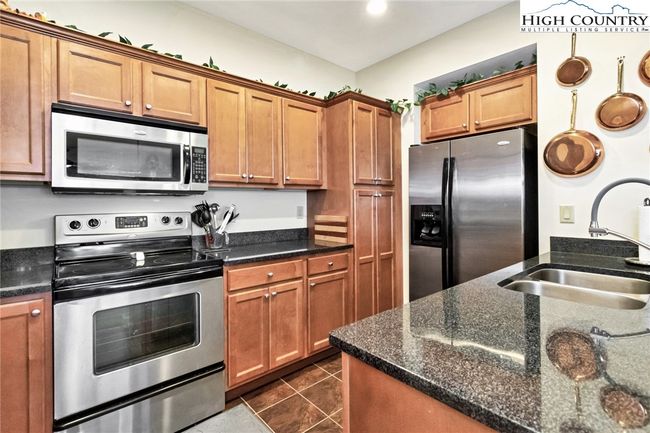 10C - 146 Pleasant Vw, Condo with 2 bedrooms, 2 bathrooms and null parking in Sugar Mountain NC | Image 8