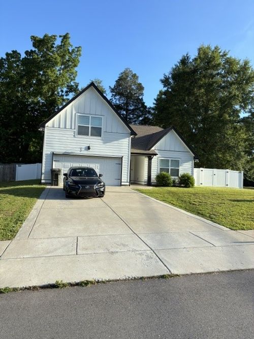 1015 Shaylee Dr, Springfield, TN, 37172-2450 | Card Image