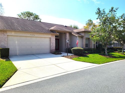7392 Meadow Brook Ln, SPRING HILL, FL, 34606-7204 | Card Image
