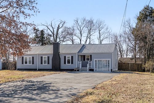 302 Hickory Dr, Shelbyville, TN, 37160-2426 | Card Image